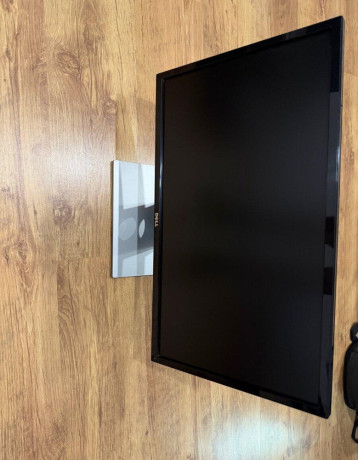 24-monitor-dell-big-0