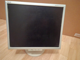 predam-lcd-nec-multisync-1770nx