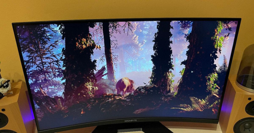 gigabyte-g32qc-big-0