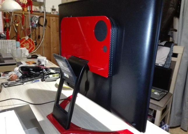 acer-ferrari-f-20-monitor-big-4