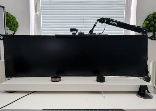 49-palcovy-monitor-lg-big-0