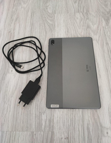 tablet-lenovo-big-2