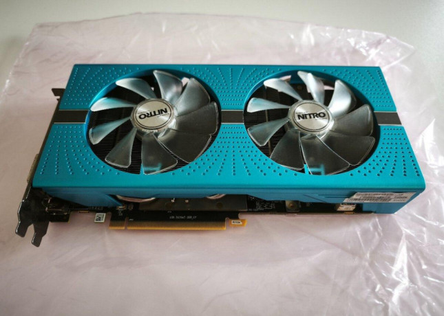 sapphire-nitro-radeon-rx-590-special-edition-oc-8gb-big-0