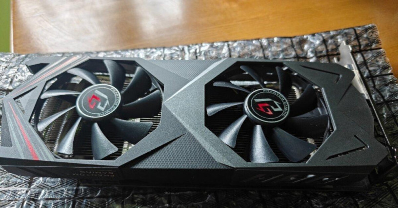 phantom-gaming-x-radeon-rx590-8g-oc-big-0