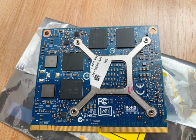 848262-001-hpi-gfx-nvidia-quadro-m2000m-big-3