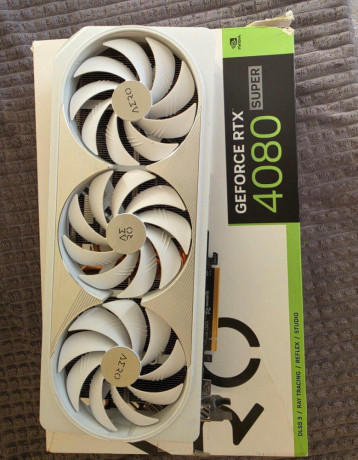 geforce-rtx-4080-super-aero-oc-16g-white-big-1