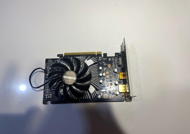 predam-gigabyte-gtx-1050-ti-d5-4gb-gv-n105td5-4gd-big-0