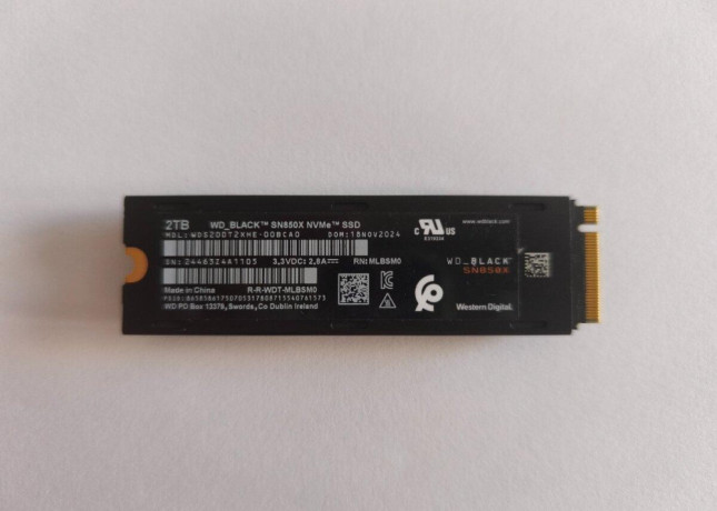 wd-black-sn850x-2tb-heatsink-m2-2280-nvme-nepouzite-big-1