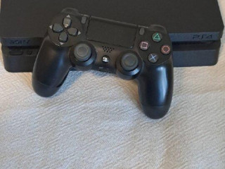 playstation-4-slim