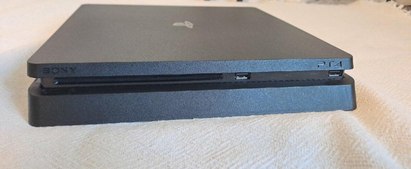 playstation-4-slim-big-4