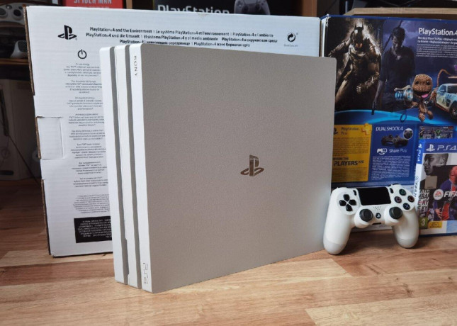 ps4-pro-1tb-glacier-white-big-1