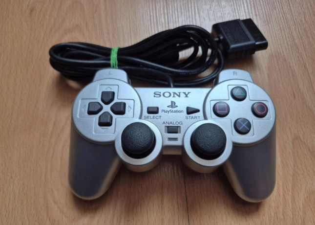 predam-ovladace-na-ps2-big-2