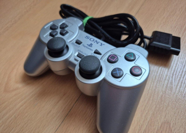 predam-ovladace-na-ps2-big-3