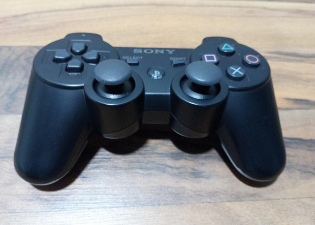 sony-originalny-bezdrotovy-ovladac-na-ps3-big-3