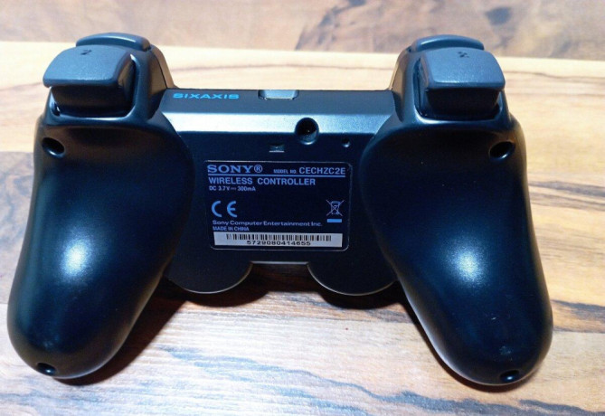 sony-originalny-bezdrotovy-ovladac-na-ps3-big-4