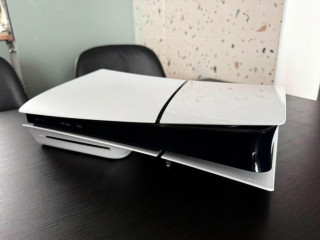 playstation-5-slim-verzia-s-mechanikou-v-zaruke