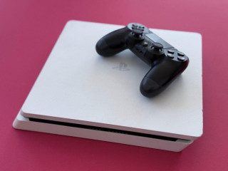 playstation-4-slim-white-500gb