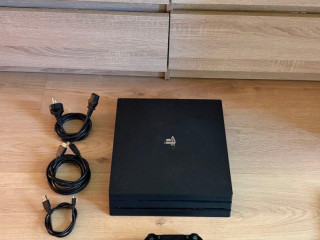 sony-playstation-4-pro-1tb-original-ovladac-a-kabelaz