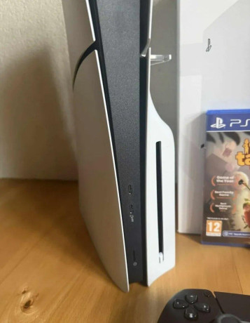 playstation-5-slim-2-ovladace-5-hry-big-2