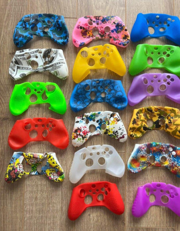 ochranne-gumy-na-ovladac-xbox-one-big-2