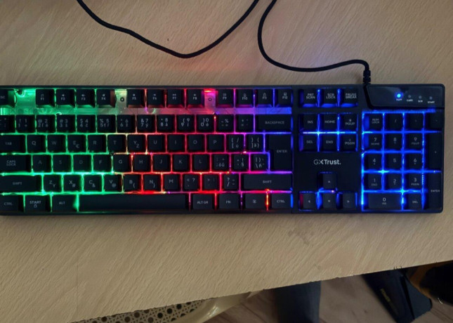 klavesnica-gamingxtrust-azor-big-4