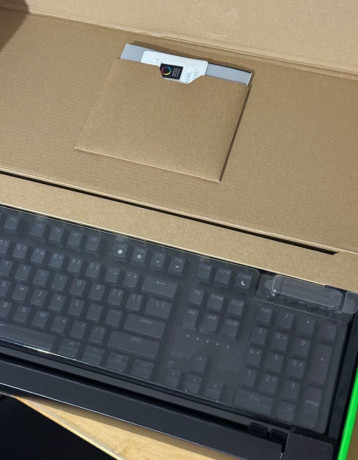predam-klavesnicu-razer-huntsman-v2-analog-big-1