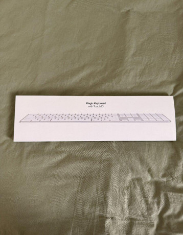 apple-sk-klavesnica-big-0