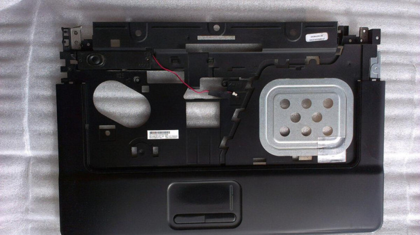 darujem-casti-hp-compaq-615-big-1