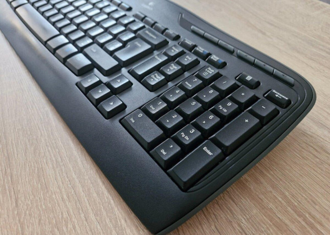 set-klavesnica-a-mys-logitech-mk330-big-2