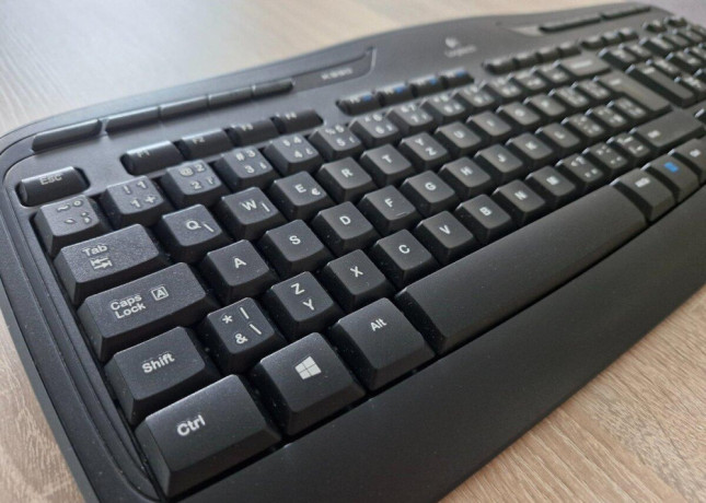 set-klavesnica-a-mys-logitech-mk330-big-1