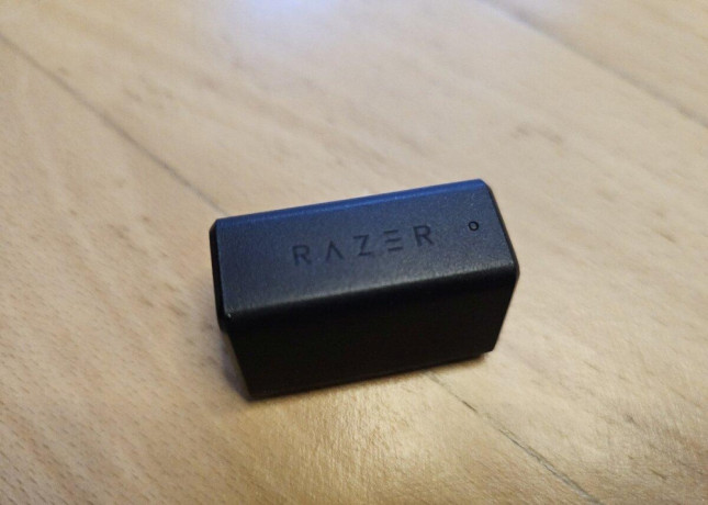 razer-hyperpolling-wireless-dongle-big-2