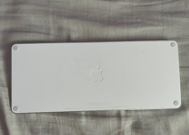 apple-magic-keyboard-big-2