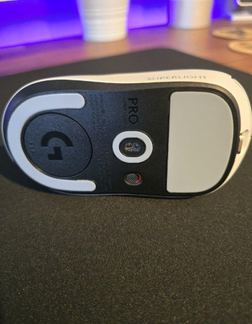 logitech-pro-x-superlight-2-v-zaruke-big-3