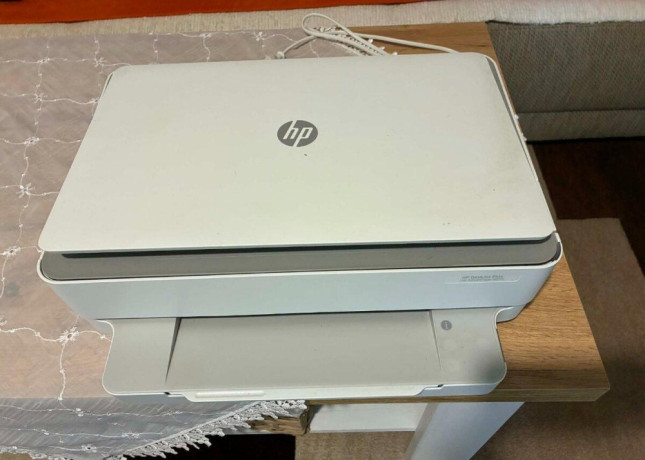 hp-deskjet-plus-big-0