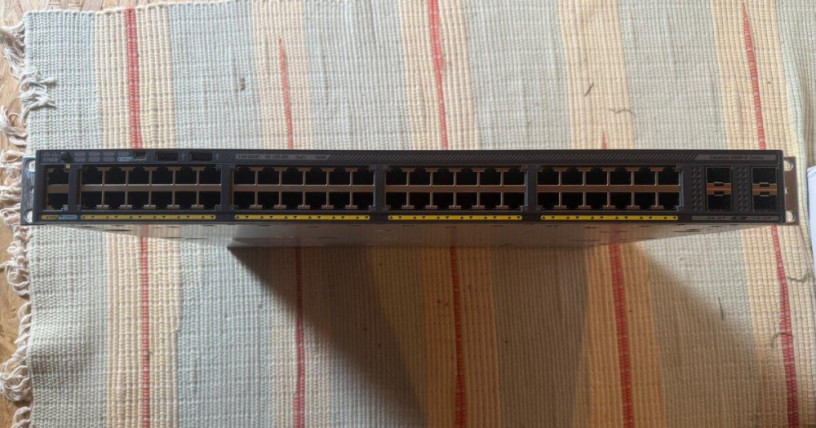 cisco-poe-switch-c2960x-48fp-740w-big-1