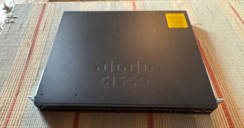 cisco-poe-switch-c2960x-48fp-740w-big-0