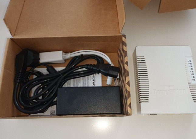 mikrotik-hex-poe-rb960pgs-big-2