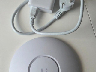 ubiquity-u6-poe-adapter