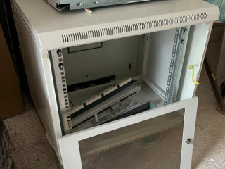 predam-rack-rozvadzac-skrinu-patch-panel