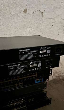 predam-2x-ubiquiti-edgeswitch-es-24-250w-big-2