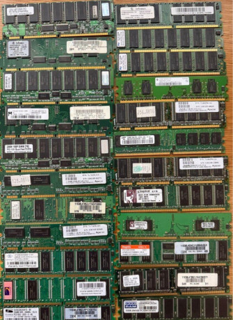 velka-sada-retro-ram-ddr1-a-sdram-big-0