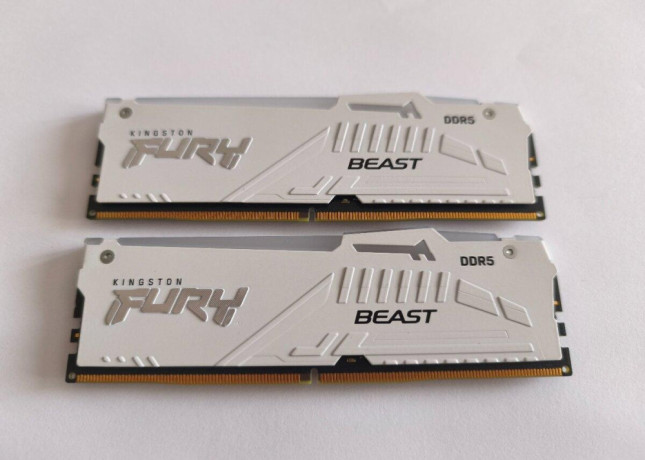 kingston-fury-white-rgb-ddr5-32gb-kit-2x16-6000mhz-cl36-big-0