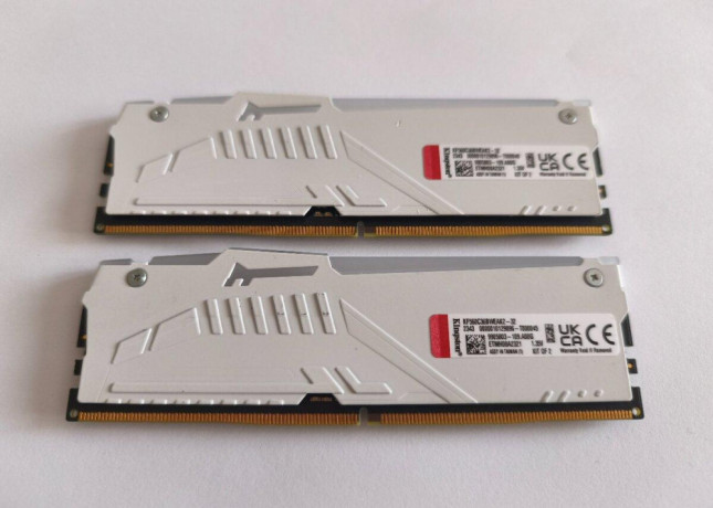 kingston-fury-white-rgb-ddr5-32gb-kit-2x16-6000mhz-cl36-big-1