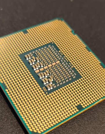 intel-xeon-w3565-4c8t-big-1