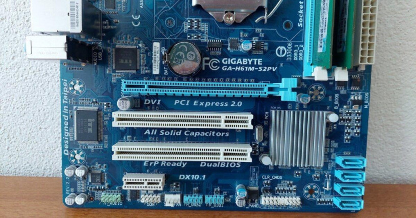 predam-zakladnu-dosku-gigabyte-ga-h61m-s2pv-socket-1155-big-1