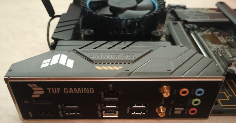 tuf-gaming-b660-plus-wifi-d4-s-i3-12100-big-0