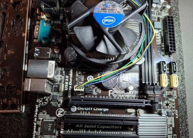 zakladna-doska-na-intel-socket-1150-big-2