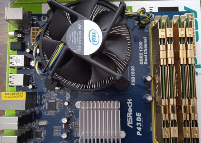 set-asrock-p43de-big-4