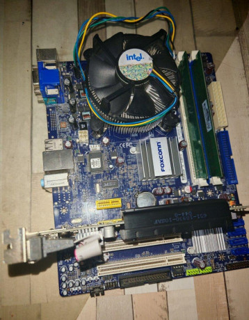 doska-foxconn-lga775-intel-e7500-dd2-2gb-1gbx2-big-0
