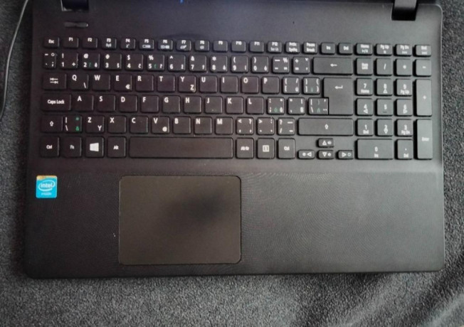 predam-zakladnu-dosku-z-notebooku-acer-aspire-es1-571-big-1